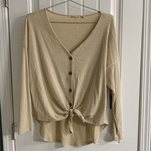 Button/Tie front shirt